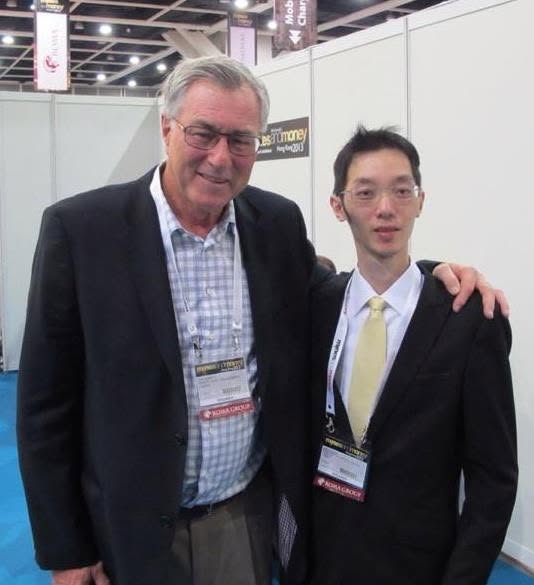 張雲量與 2013 國際經濟論壇受邀賓客 Eric Sprott 合照